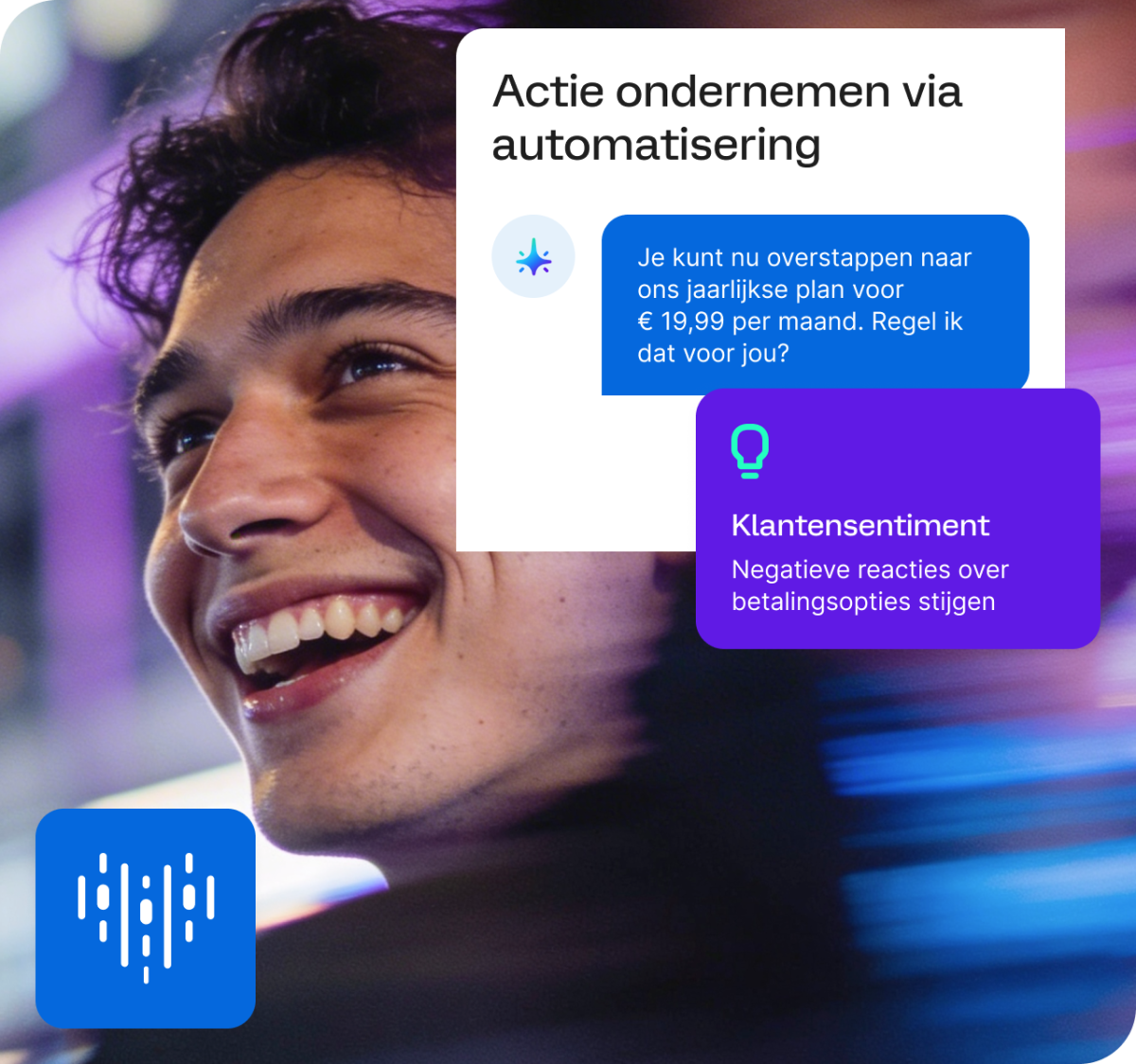 Lachende klant met automatiseringsinterface van Qualtrics die een door AI voorgesteld abonnementsaanbod toont en een melding over klantensentiment met negatieve trends in betaalflexibiliteit.
